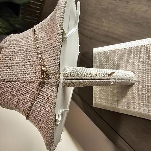 Halo Necklace - Picture 4 of 9